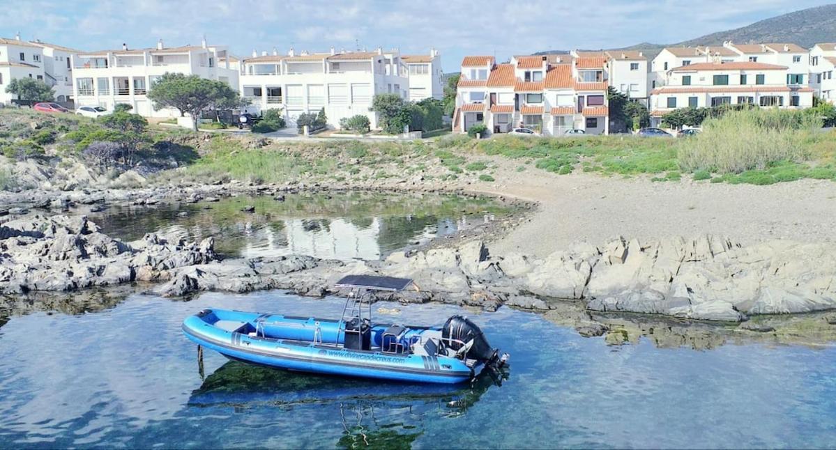 Maravilloso Duplex En Primera Linea De Mar Cadaques